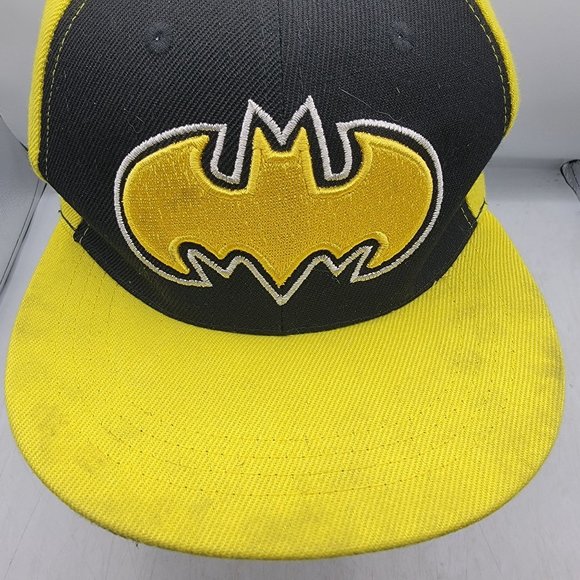 Batman Six Flags DC Comics Snapback Hat Cap Adult Yellow Black Adjustable - Picture 5 of 9